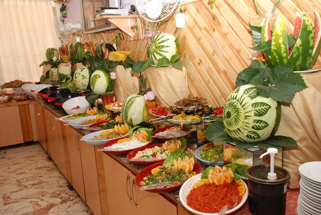 Sayanora Hotel Сиде Екстериор снимка