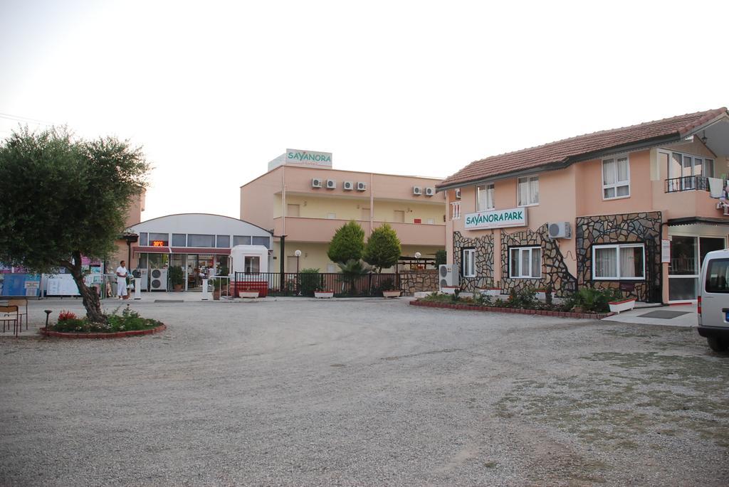 Sayanora Hotel Сиде Екстериор снимка