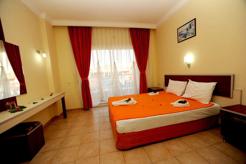 Sayanora Hotel Сиде Екстериор снимка