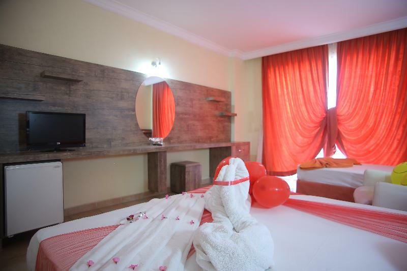 Sayanora Hotel Сиде Екстериор снимка